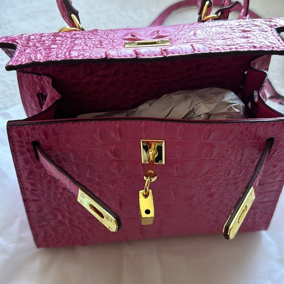 Pink Handbag - Picture 2 of 3